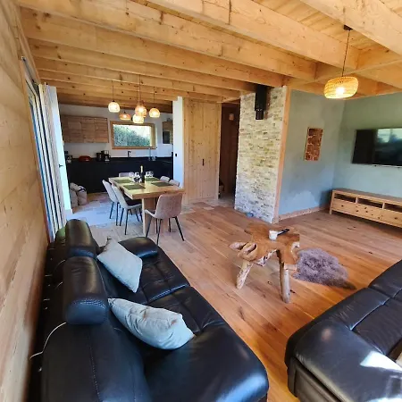 Armande, Exceptional Views, High Standing - Forest Chalet *