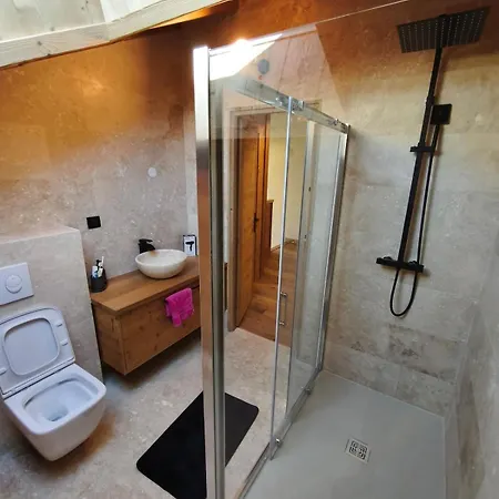 Armande, Exceptional Views, High Standing - Forest Chalet