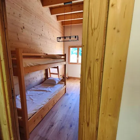 Armande, Exceptional Views, High Standing - Forest Alpesi faház *